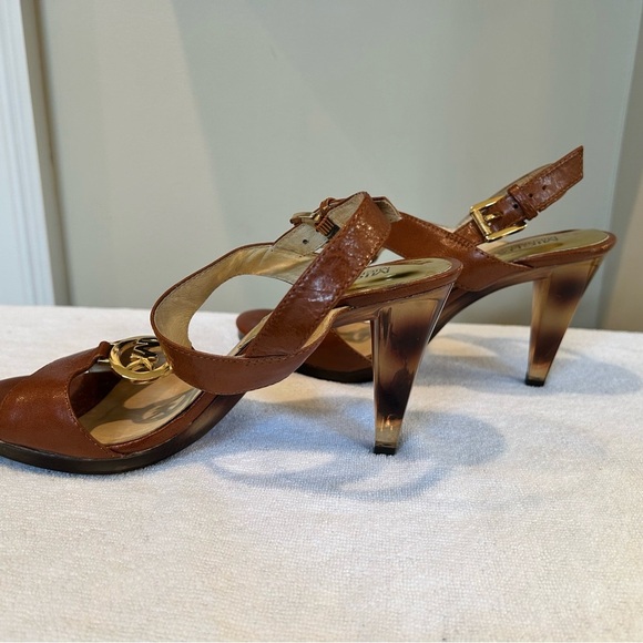 Michael Kors Shoes size 6 - Picture 4 of 5